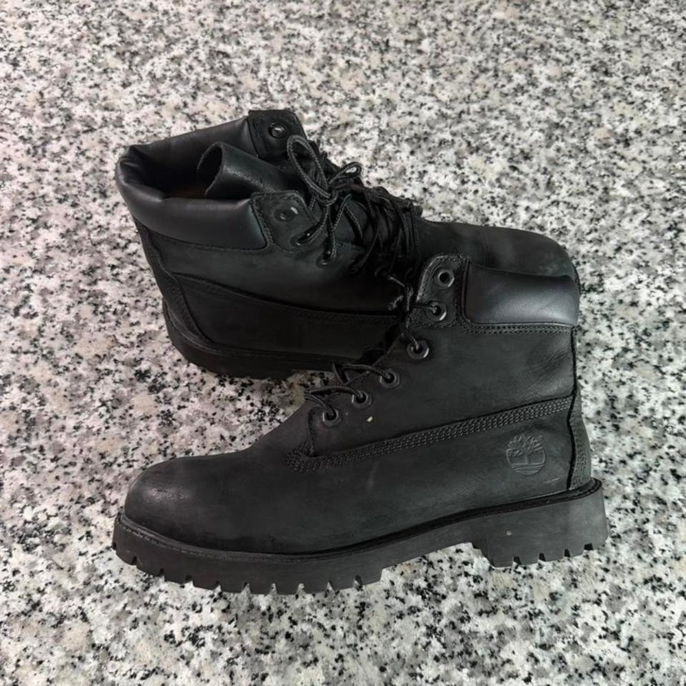 Timberland Black Premium 6" Waterproof Nubuck Boot Youth 7 (Women's 8.5)